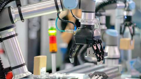 These virtual robot arms get smarter by training each other